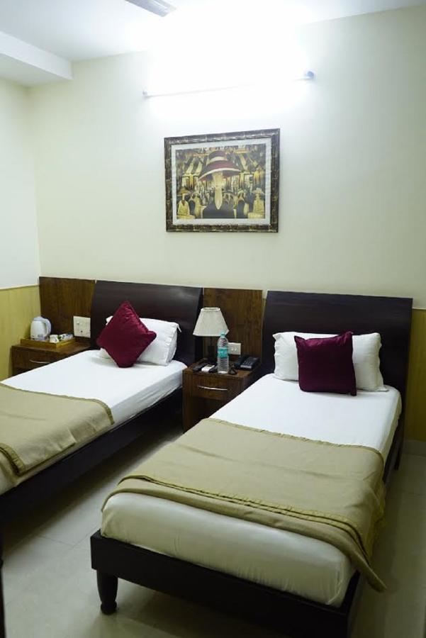Hotel Razia Inn Hisār エクステリア 写真