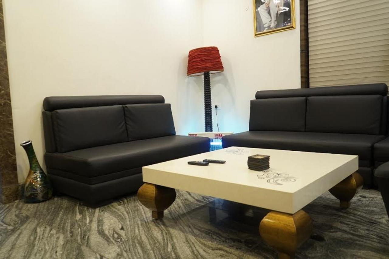 Hotel Razia Inn Hisār エクステリア 写真