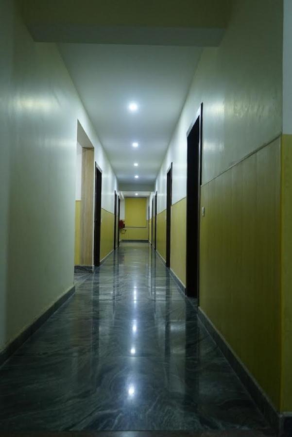 Hotel Razia Inn Hisār エクステリア 写真